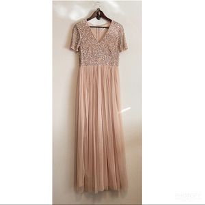 Maya | Dresses | Maya Deluxe V Neck 